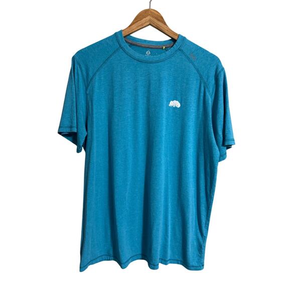 Tasc Aqua BLue Active Wear Shirt Size Large - Picture 1 of 6